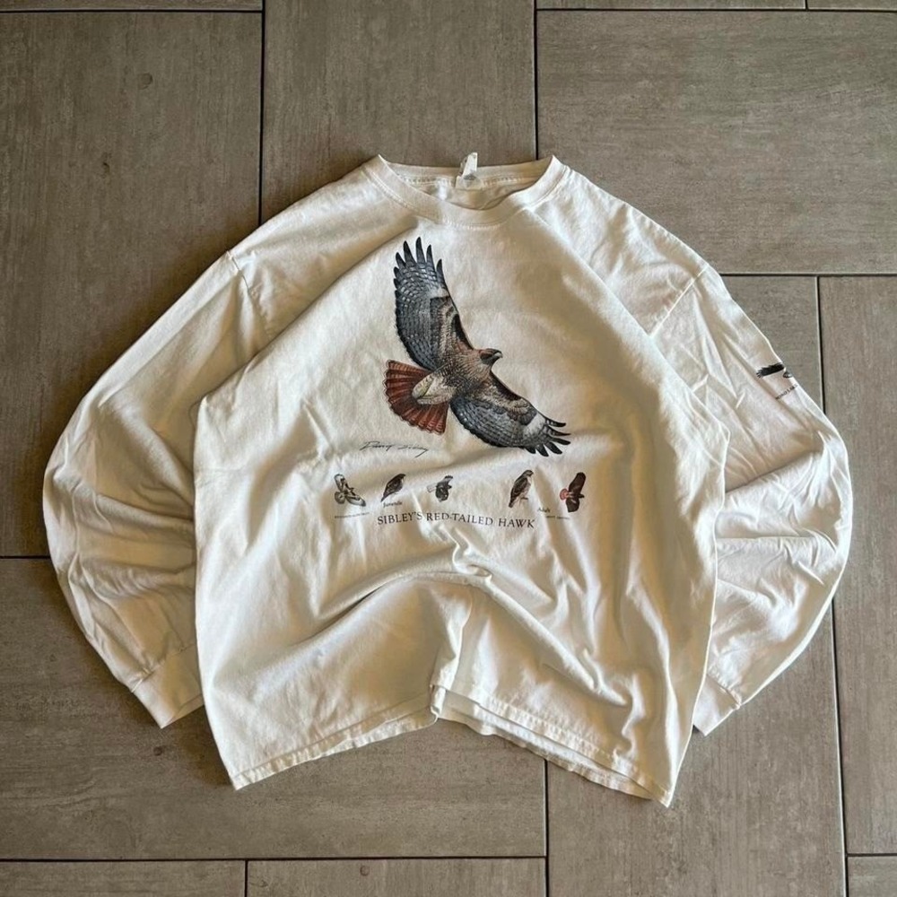 David Sibley Red-Tailed Hawk Graphic Long Sleeve Shirt White XL